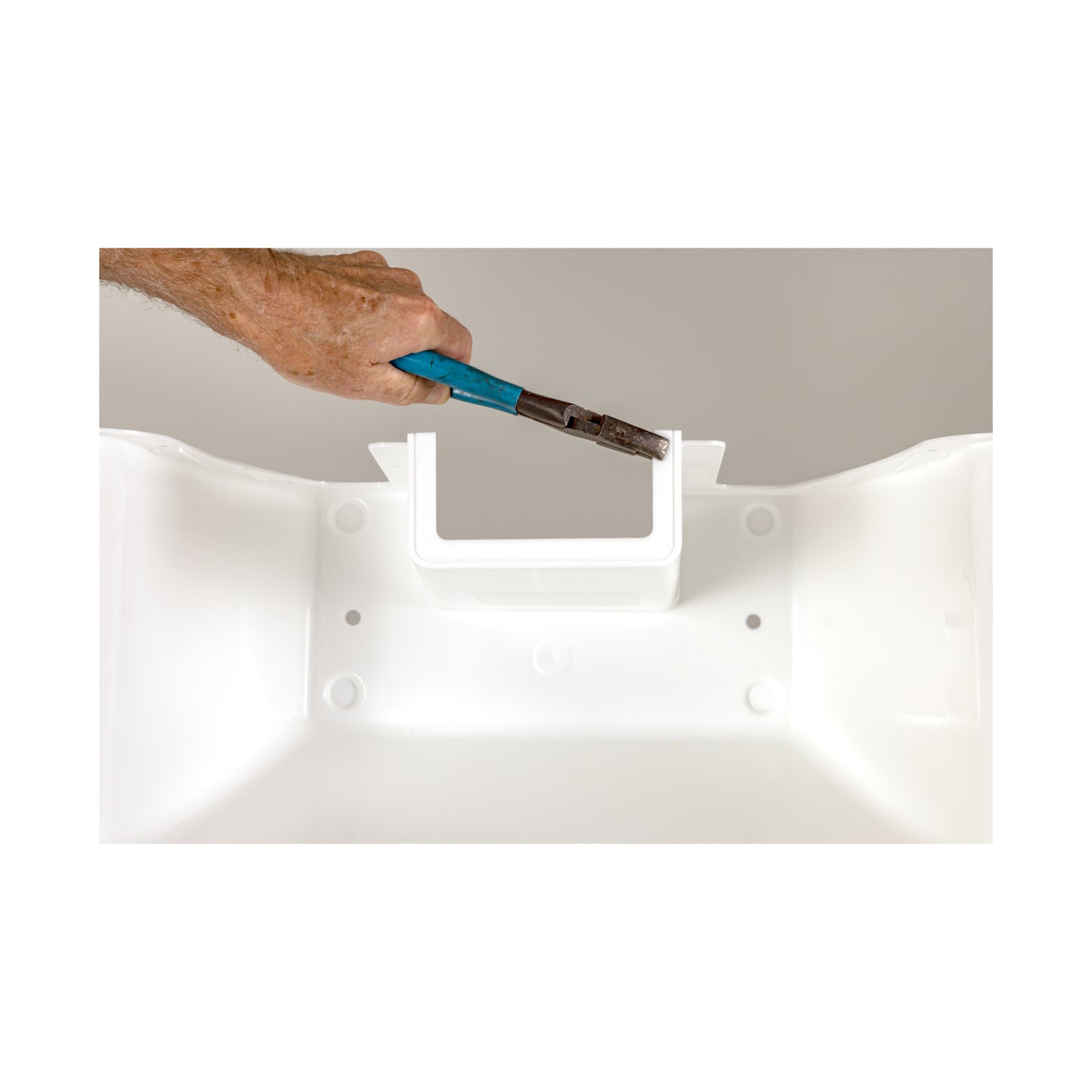 White Tearout Feature for Adjustable Fit
