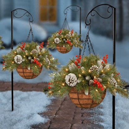 d2e6555d5d90a7483f034797be91fe14-Pre-Lit Christmas Hanging Basket